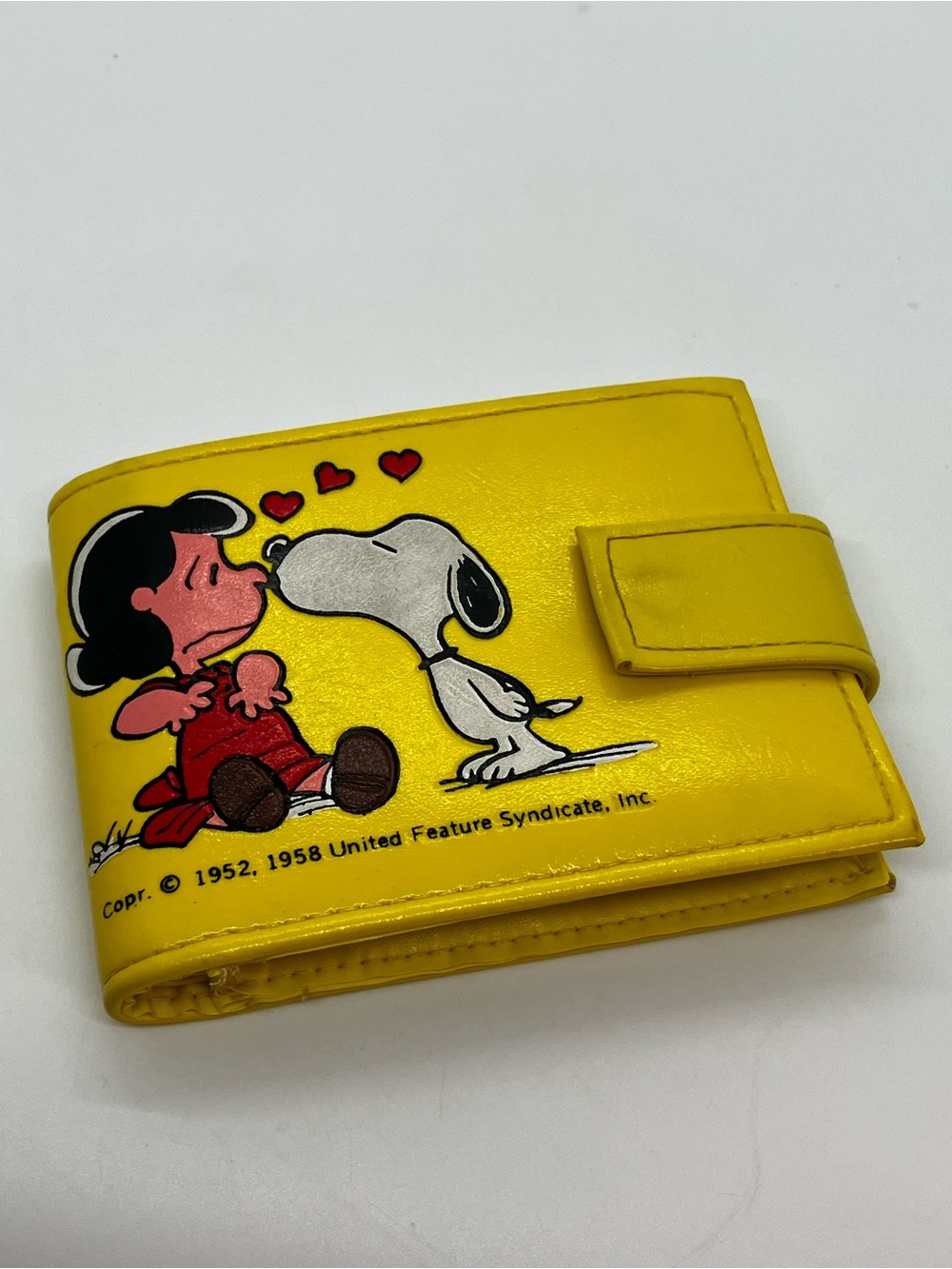 Vtg 1970s Peanuts Snoopy Lucy Yellow Multi Card Bifold Wallet